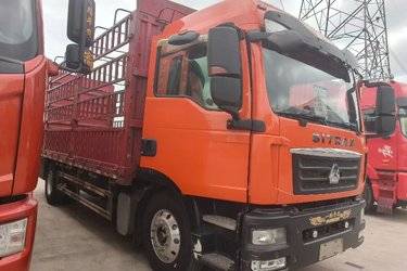 二手中国重汽 汕德卡SITRAK G5中卡 240马力 4X2 6.8米仓栅式载货车(国五) 单桥 曼二手载货车 黄牌图片