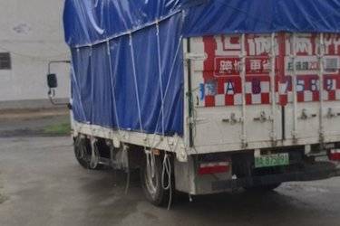 二手一汽解放J6L 4X2 6.8米纯电动栏板载货车 宁德时代310.66kWh  二手电动卡车电动载货车