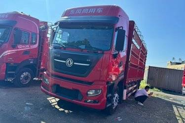 二手东风商用车 天锦KR PLUS 290马力 4X2 6.8米仓栅式载货车(国六) 单桥 康明斯二手载货车 黄牌