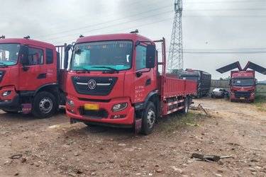 二手东风新疆 畅行 220马力 6X2 6.8米栏板载货车(国五) 前四后四 康明斯二手载货车 黄牌