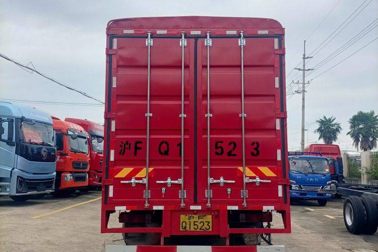 二手东风柳汽乘龙 270马力 载货车