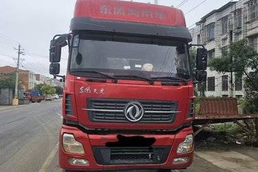 二手东风商用车 天龙重卡 启航版 520马力 6X4牵引车(国五) 双驱 东风康明斯二手牵引车 黄牌图片
