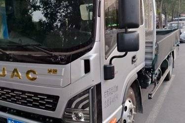 二手江淮康铃 领跑L6 2.5L柴油 160马力 江淮6档 3.82米排半厢式轻卡(国六) 单桥 康明斯二手载货车 蓝牌图片