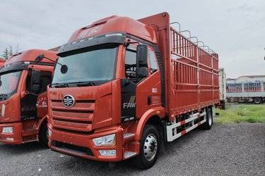 二手一汽解放 J6L中卡 精英版 260马力 4X2 6.75米仓栅式载货车(国六) 单桥 大柴二手载货车 黄牌图片