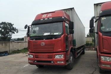 二手一汽解放 J6L中卡 质惠版 240马力 4X2 9.7米厢式载货车(国五) 单桥 锡柴二手载货车 黄牌图片