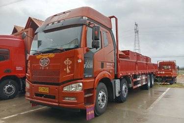 二手一汽解放 J6P重卡 绿通版 350马力 8X4 9.5米栏板载货车(国五) 前四后八 锡柴二手载货车 黄牌图片