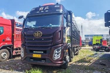 二手一汽解放 J6V 领航版 580马力 8X4 9.28米仓栅式载货车(国六) 前四后八 锡柴二手载货车 黄牌图片