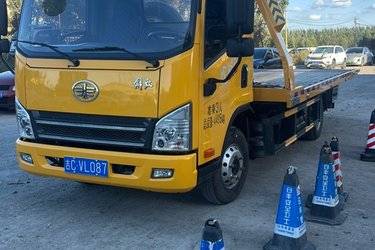 二手清障车 湖北同威(专威牌) 重汽豪沃轻卡底盘 133 5.6 4X2图片