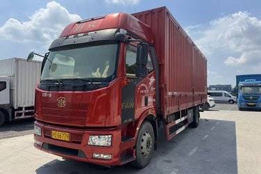 二手一汽解放 J6L中卡 220马力 8米厢式载货车(国五) 单桥 大柴二手载货车 黄牌图片