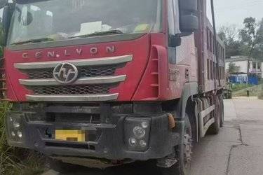 二手上汽红岩 杰狮重卡 450马力 6X4 6米自卸车(国五) 后八轮 上菲红二手自卸车 黄牌图片