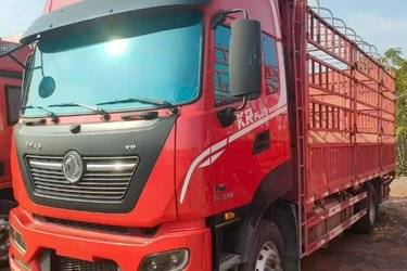 二手东风商用车 天锦KR PLUS 舒适版 290马力 4X2 6.8米仓栅式载货车(高顶三卧)(国六) 单桥 东风康明斯二手载货车 黄牌图片