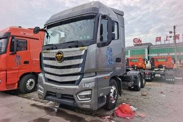 二手福田 欧曼EST 北方版 530马力 6X4 LNG牵引车(国六) 双驱 福田康明斯二手牵引车 黄牌图片