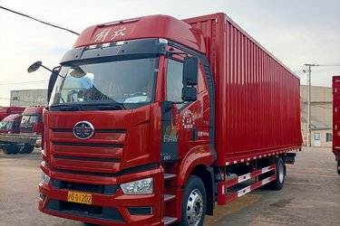 二手一汽解放 J6L 精英版 260马力 4X2 8.2米厢式载货车(国六) 单桥 大柴二手载货车 黄牌