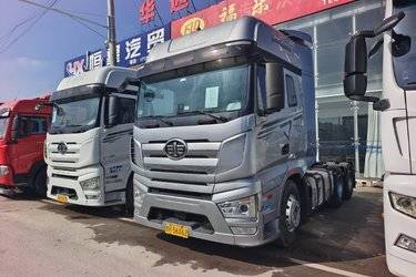 二手一汽解放 J7重卡 560马力 6X4 牵引车(国六) 双驱 锡柴二手牵引车 黄牌图片