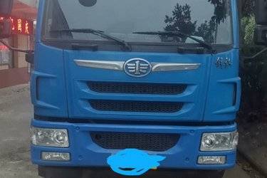 二手青岛解放 龙V 220马力 6X2 5米自卸车(国五) 前四后四 玉柴二手自卸车 黄牌图片