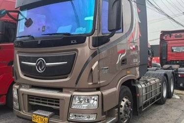 二手东风商用车 天龙旗舰KX 560马力 6X4牵引车(国六) 双驱 东风康明斯二手牵引车 黄牌图片