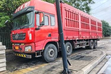 二手陕汽重卡 德龙X3000 430马力 8X4 9.55米仓栅式载货车(国五) 前四后八 潍柴二手载货车 黄牌图片