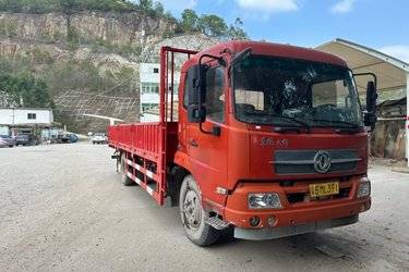 二手东风商用车 天锦中卡 160马力 4X2 6.75米栏板载货车(7挡)(国五) 单桥 东风二手载货车 黄牌图片