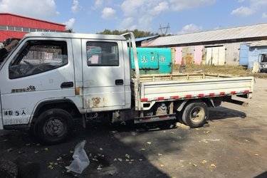 二手唐骏欧铃 小宝马 68马力 3.02米双排厢式微卡(国五) 单桥 全柴二手载货车 蓝牌图片