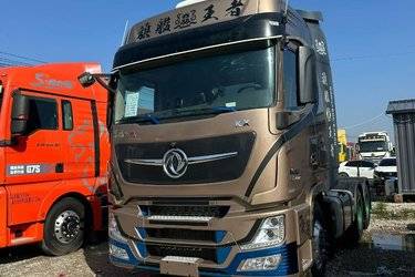 二手东风商用车 天龙旗舰KX 600马力 6X4牵引车(国六) 双驱 东风康明斯二手牵引车 黄牌图片
