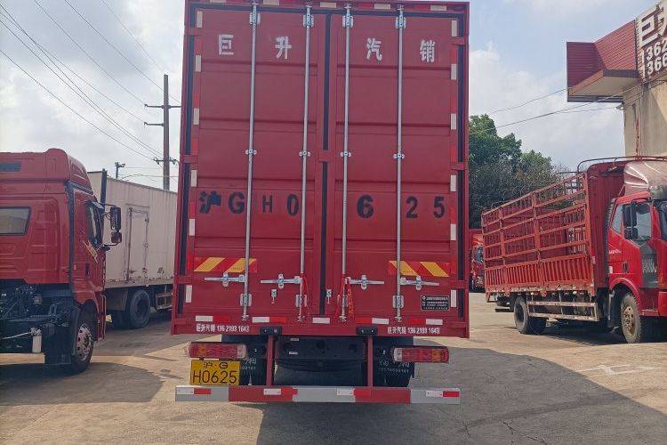 二手欧曼重卡(原福田欧曼) 240马力 载货车