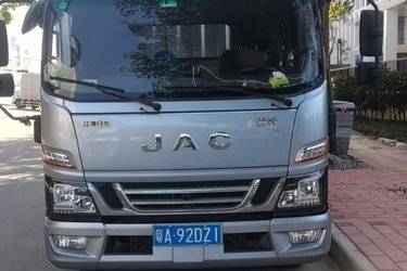 二手江淮 骏铃A8 冠军版 2.5L柴油 170马力 法士特8档 4.15米单排厢式轻卡(国六) 单桥 安徽康明斯二手载货车 蓝牌图片