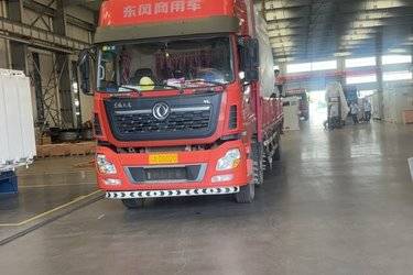 二手东风商用车 天龙VL重卡 2019款 292马力 6X2 7.7米栏板载货车(国五) 前四后四 雷诺二手载货车 黄牌
