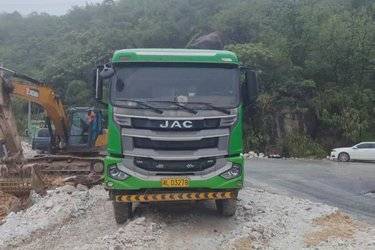 二手江淮 格尔发K5W重卡 350马力 8X4 7.6米自卸车(国五) 前四后八 潍柴二手自卸车 黄牌