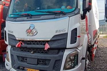二手东风柳汽 乘龙H5中卡 240马力 6X2 9.8米厢式载货车(国五) 前四后四 玉柴二手载货车 黄牌图片