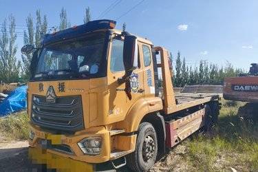 二手清障车 重汽豪沃(HOWO) HOWO TX7  8.8 4X4图片