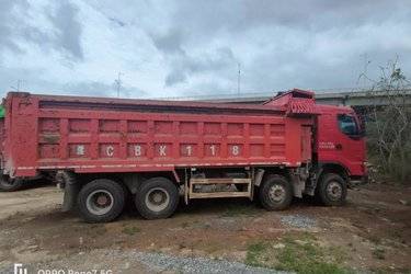 二手东风柳汽 乘龙H7重卡 350马力 6X2牵引车(国五) 双导 潍柴二手牵引车 黄牌图片