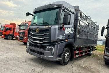 二手中国重汽 HOWO MAX 330马力 6X2 7.8米仓栅式载货车(国六) 前四后四 曼二手载货车 黄牌
