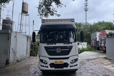 二手东风商用车 天锦KR 230马力 4X2 9.8米排半厢式载货车(国六) 单桥 东风康明斯二手载货车 黄牌