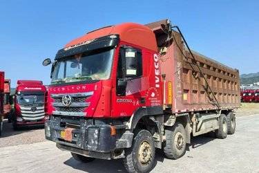 二手上汽红岩 杰狮C500重卡 450马力 8X4 8米自卸车(国五) 前四后八 上菲红二手自卸车 黄牌