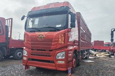 青岛解放 JH6重卡 领航版2.0 460马力 8X4 9.4米仓栅式载货车(后桥457升级冲焊桥)(国五) 前四后八 锡柴二手载货车 黄牌 青岛解放 JH6重卡 领航版2.0 460马力 8X4 9.4米仓栅式载货车(后桥457升级冲焊桥)(国五) 前四后八 锡柴二手载货车 黄牌