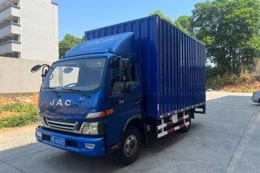 二手江淮 骏铃V6 156马力 4.15米单排厢式轻卡(国五) 单桥 云内动力二手载货车 蓝牌图片