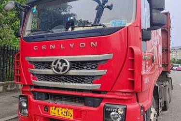 二手上汽红岩 杰狮C500重卡 560马力 6X4牵引车(国五) 双驱 上菲红二手牵引车 黄牌图片