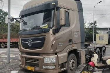 二手东风商用车 天龙旗舰KX 520马力 6X4牵引车(东风14挡)(国五) 双驱 东风二手牵引车 黄牌图片