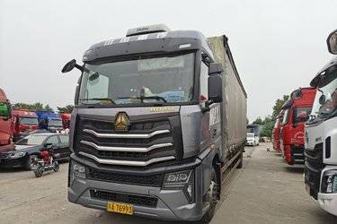 二手中国重汽 HOWO MAX 290马力 4X2 9.6米厢式载货车(国六) 单桥 曼二手载货车 黄牌