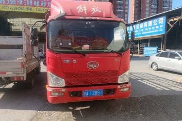 二手解放 J6F 150马力 3260轴单排轻卡底盘(国四) 单桥 一汽解放二手载货车
