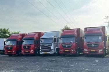 二手东风商用车 天锦KR 精英版 210马力 4X2 8米厢式载货车(国六)(高顶)(国六) 单桥 雷诺二手载货车 黄牌