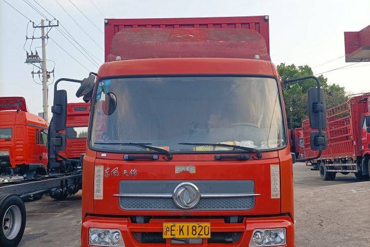 二手东风商用车 180马力 载货车