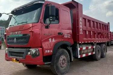 二手中国重汽 HOWO T7H重卡 440马力 6X4 6米自卸车(国五) 后八轮 中国重汽二手自卸车 黄牌