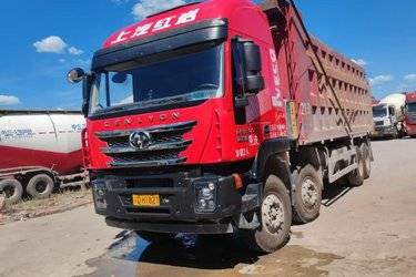 二手上汽红岩 杰狮C500重卡 重载版 520马力 8X4 8.3米自卸车(国五) 前四后八 上菲红二手自卸车 黄牌