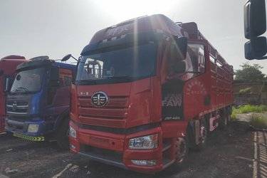 二手一汽解放 J6P重卡 领航版 420马力 8X4 9.5米仓栅式载货车(国五) 前四后八 锡柴二手载货车 黄牌