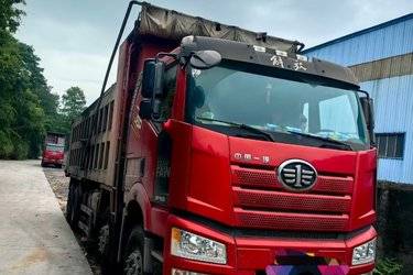 二手一汽解放 新J6P重卡 500马力 8X4 8.5米自卸车(国六) 前四后八 锡柴二手自卸车 黄牌