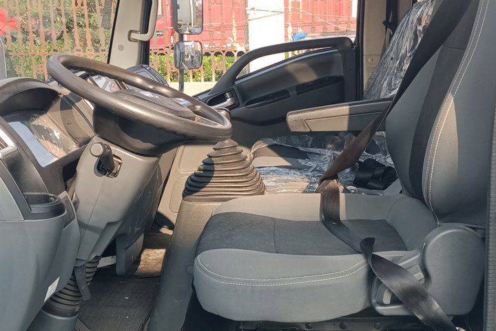 二手陕汽轻卡 160马力 载货车