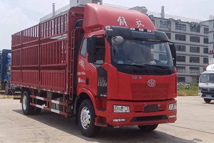 二手一汽解放 220马力 载货车