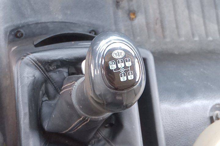 二手一汽解放 220马力 载货车