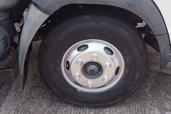 二手重汽HOWO轻卡 116马力 载货车
